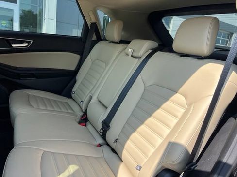 Used 2024 Ford Edge SEL w/ Cargo Accessory Package AWD/4WD image 11