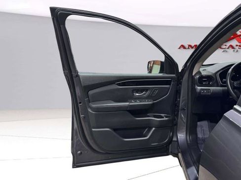 Used 2025 Honda Pilot EX-L image 21