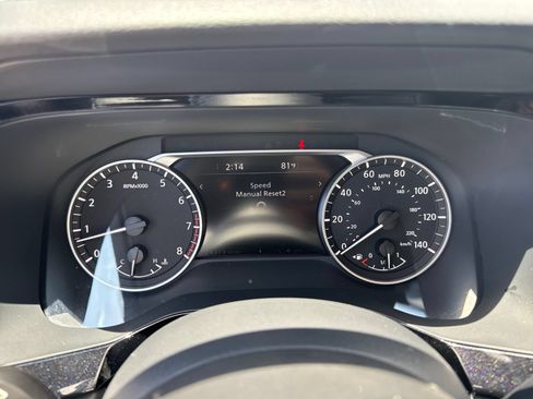 Certified 2023 Nissan Pathfinder Platinum w/ Black Appearance Package FWD image 28