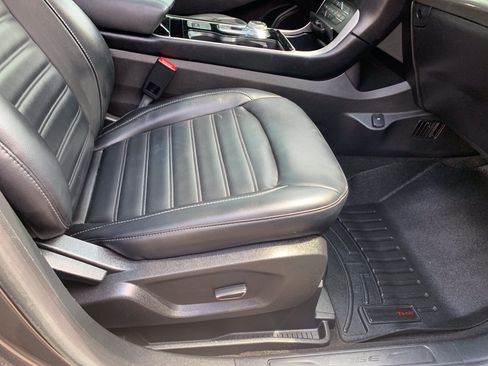 Used 2019 Ford Edge SEL w/ Equipment Group 201A AWD/4WD image 33