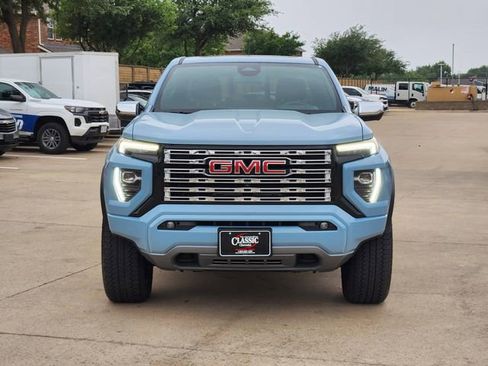 Used 2025 GMC Canyon Denali AWD/4WD image 10