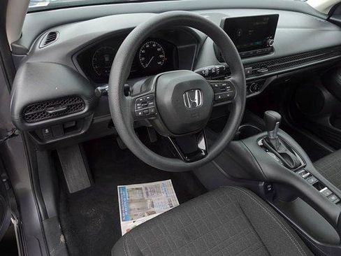 Used 2025 Honda HR-V LX image 9