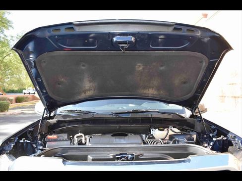 Used 2020 GMC Sierra 1500 SLE image 36