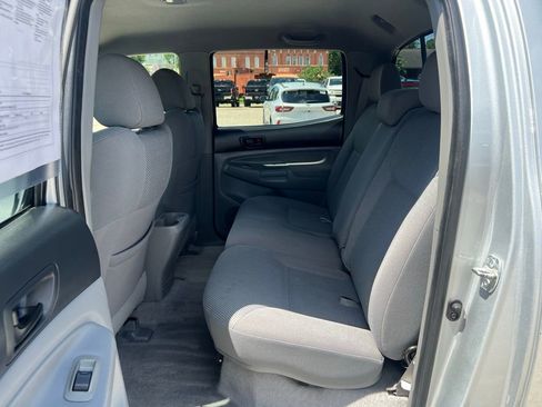 Used 2006 Toyota Tacoma PreRunner image 14