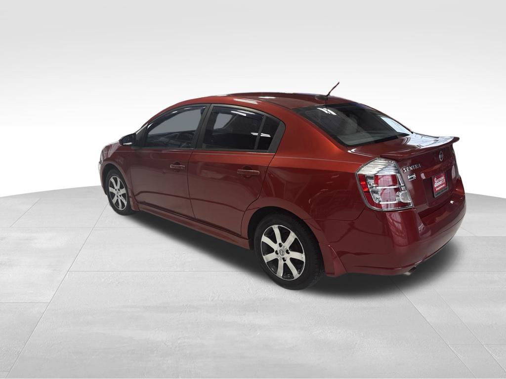 Used 2011 Nissan Sentra 2.0 SR w/ Special Edition Pkg FWD image 4