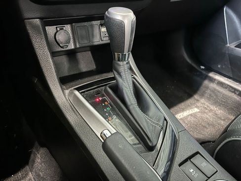 Used 2014 Toyota Corolla S FWD image 24