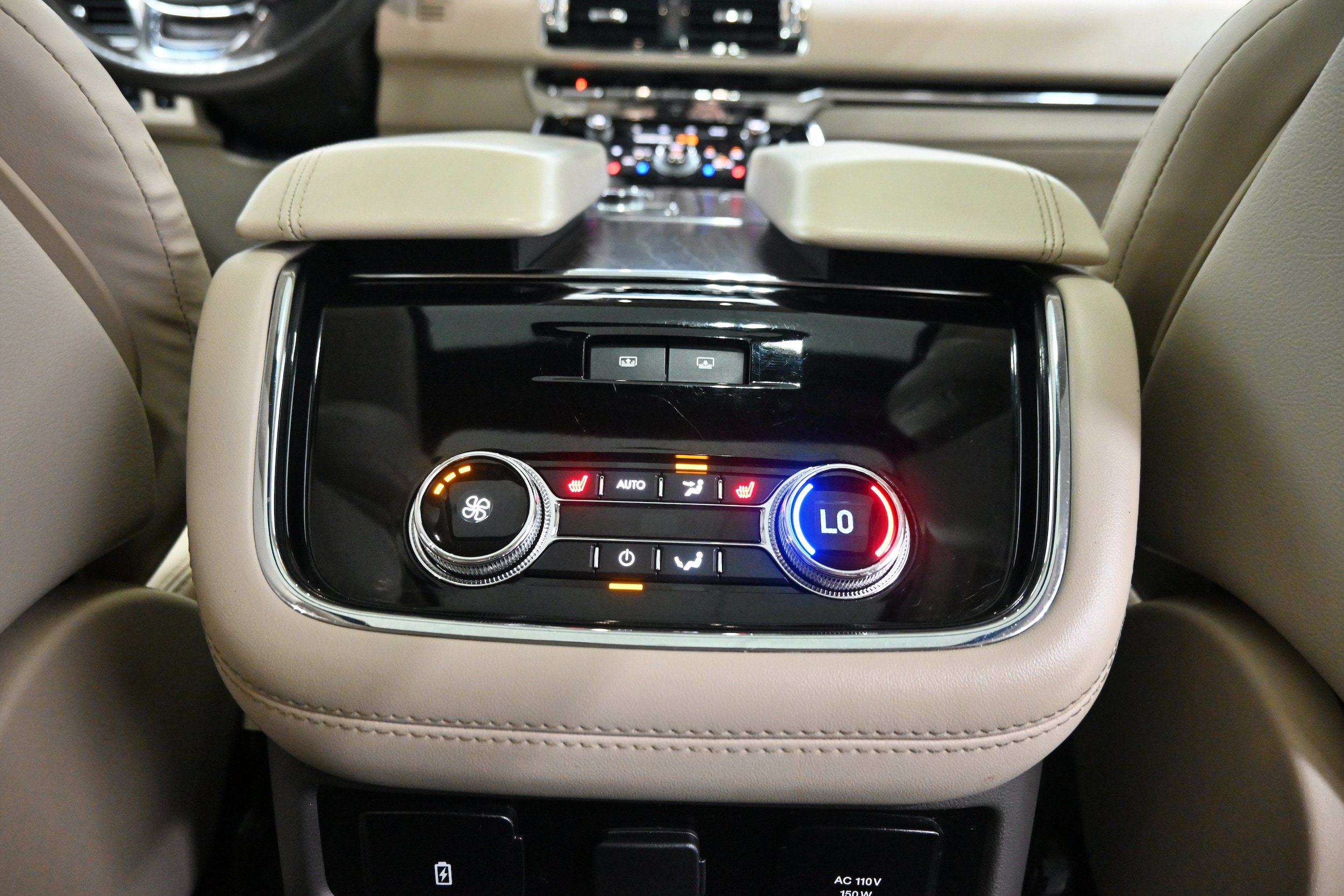 Used 2020 Lincoln Navigator Reserve w/ Luxury Package AWD/4WD image 29