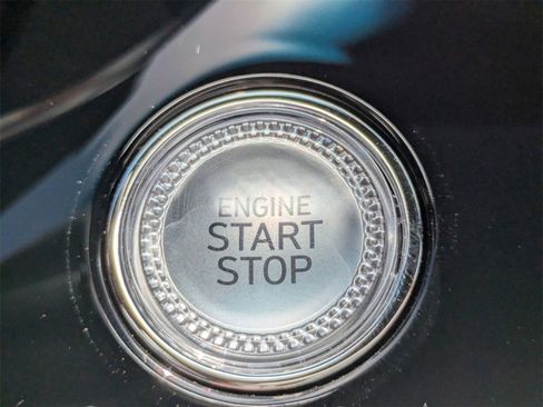 New 2025 Genesis G70 2.5T image 34