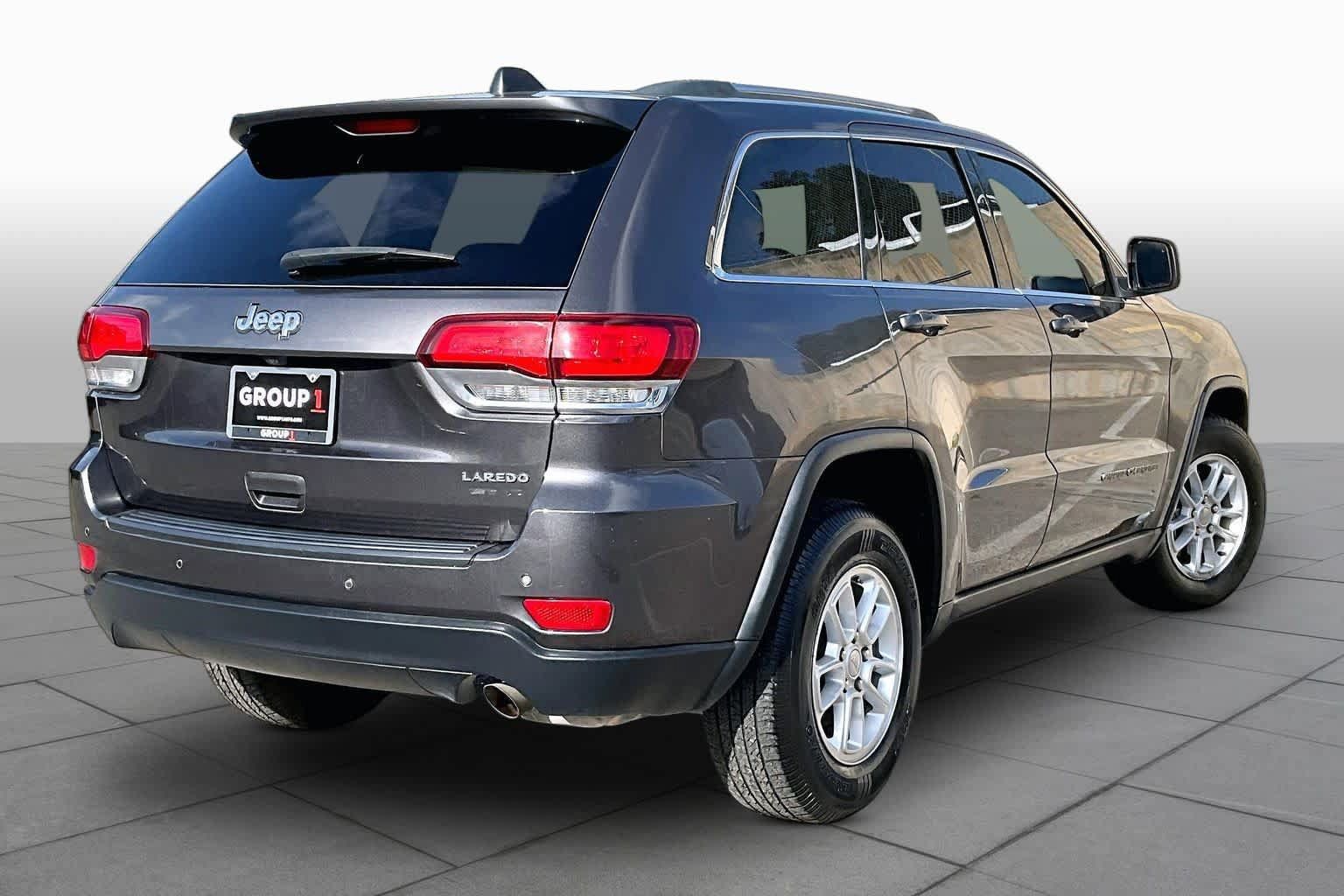 Used 2020 Jeep Grand Cherokee Laredo RWD image 15