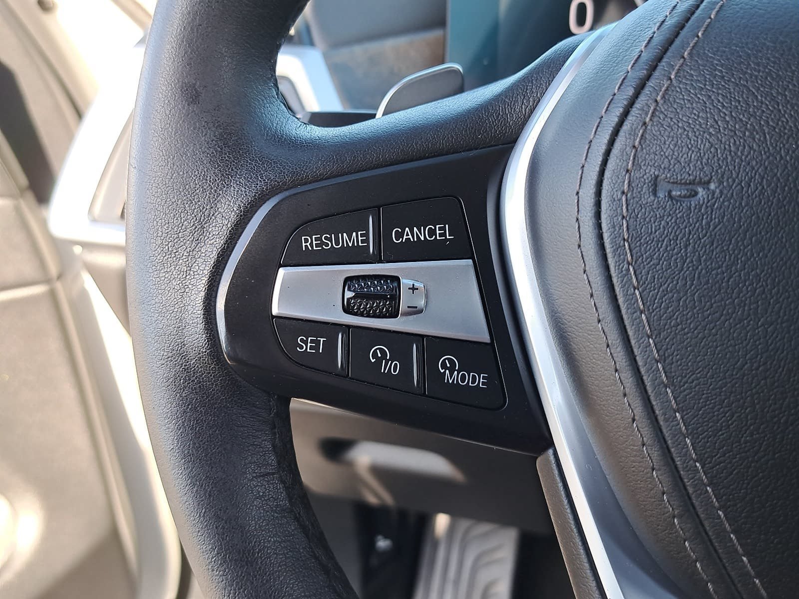 Used 2024 BMW X5 xDrive40i w/ Premium Package AWD/4WD image 19