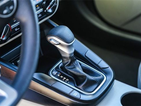 Certified 2023 Kia Soul LX w/ LX Technology Package image 18