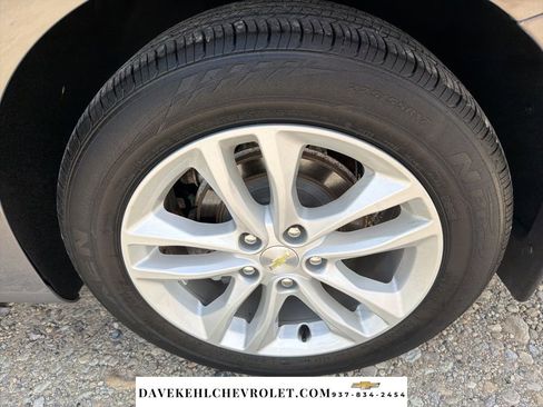 Used 2018 Chevrolet Malibu LT FWD image 35