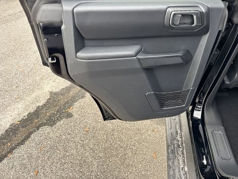 New 2025 Ford Bronco Outer Banks w/ Sasquatch Package image 21