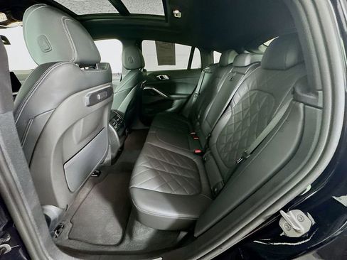 Used 2026 BMW X6 xDrive40i image 32