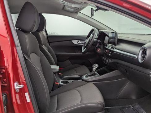 Used 2023 Kia Forte LXS image 21