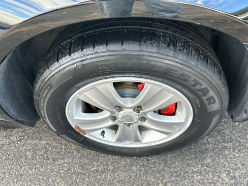 Used 2015 Chevrolet Impala LT w/ LT Sunroof Package image 9