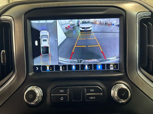 Used 2021 GMC Sierra 1500 Denali w/ Denali Ultimate Package AWD/4WD image 5