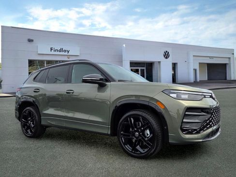 New 2026 Volkswagen Tiguan SE R-Line AWD/4WD image 2