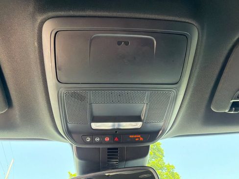 Used 2025 Buick Enclave Preferred FWD image 37