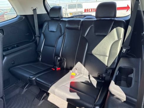 Used 2023 Kia Telluride LX FWD image 15