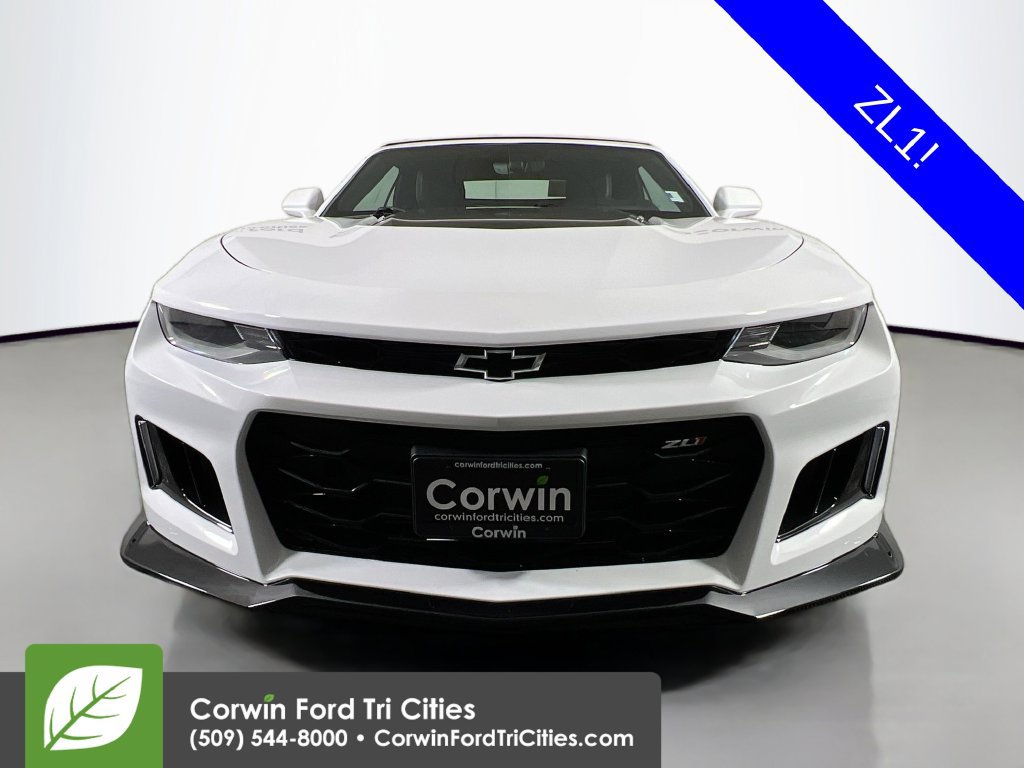 Used 2022 Chevrolet Camaro ZL1 RWD image 4