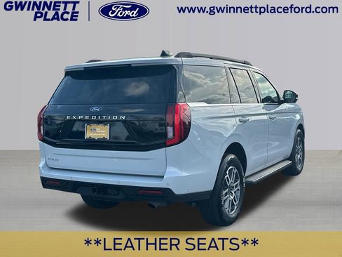 Certified 2025 Ford Expedition Active image 5