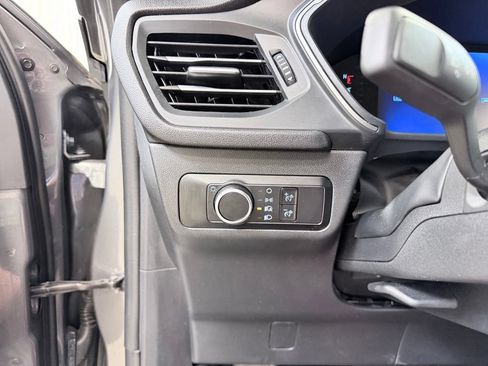 Used 2025 Ford Escape Active FWD image 32