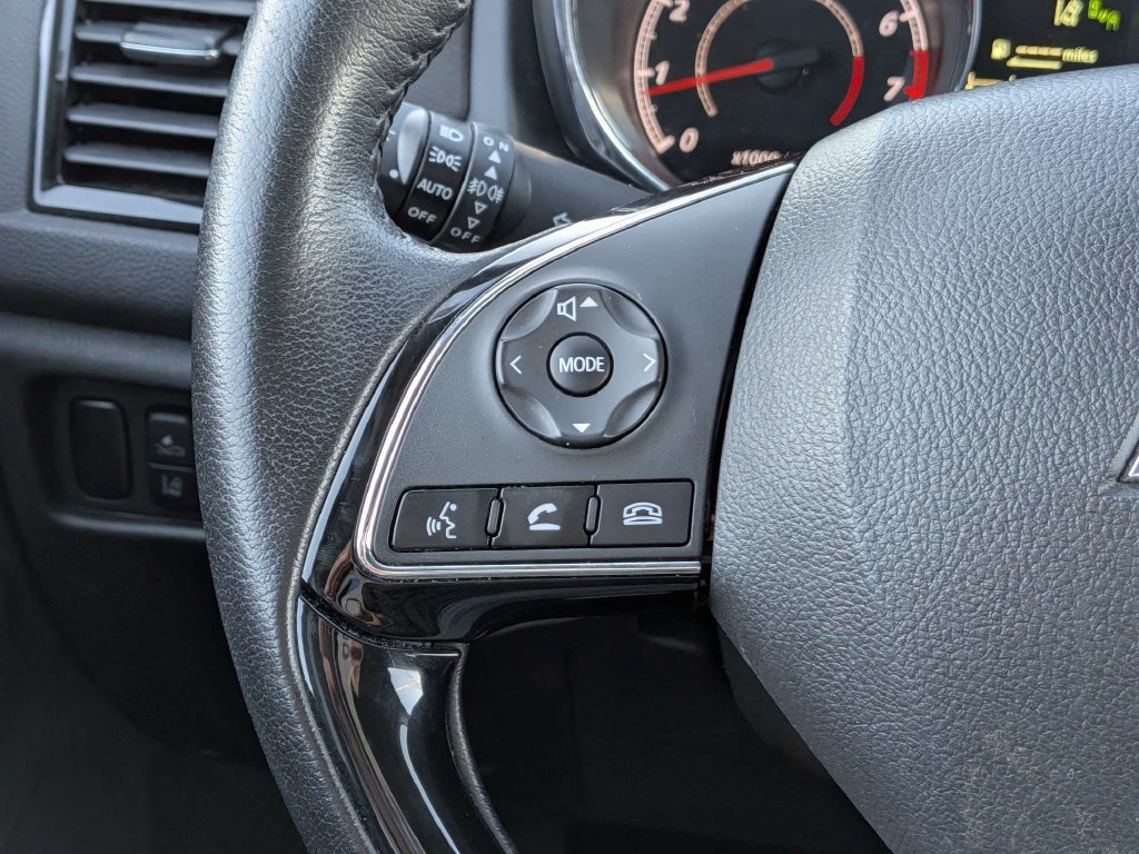 Used 2025 Mitsubishi Outlander Sport SE AWD/4WD image 23