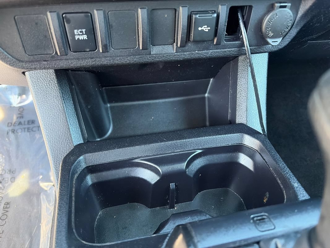 Used 2020 Toyota Tacoma SR AWD/4WD image 23