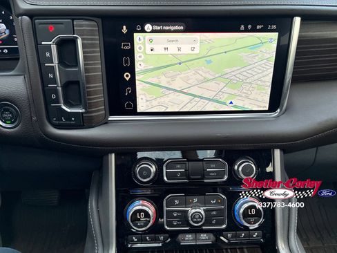 Used 2024 GMC Yukon Denali w/ Denali Reserve Package RWD image 28