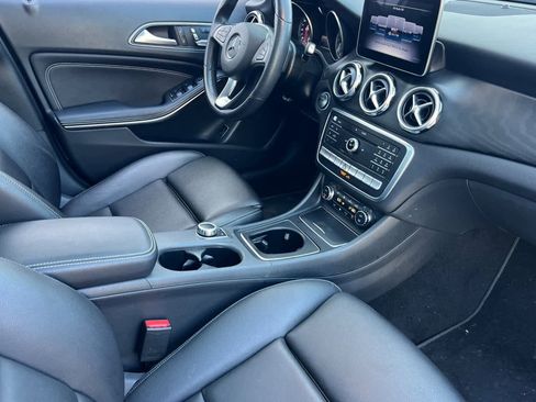 Used 2019 Mercedes-Benz GLA 250 4MATIC image 17