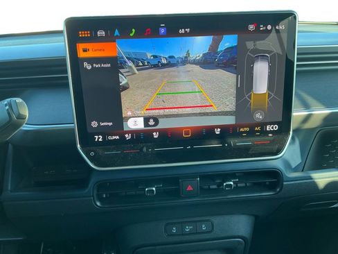 New 2025 Volkswagen ID. Buzz Pro S image 17