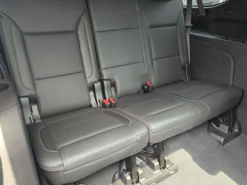 Used 2021 GMC Yukon XL Denali w/ Denali Premium Package AWD/4WD image 23