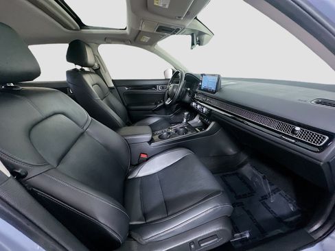 Used 2022 Honda Civic Touring image 30