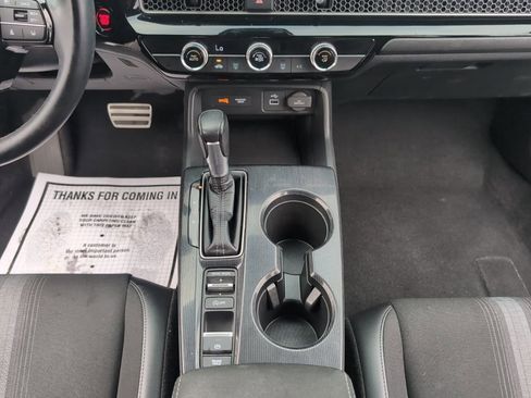 Used 2022 Honda Civic Sport image 17