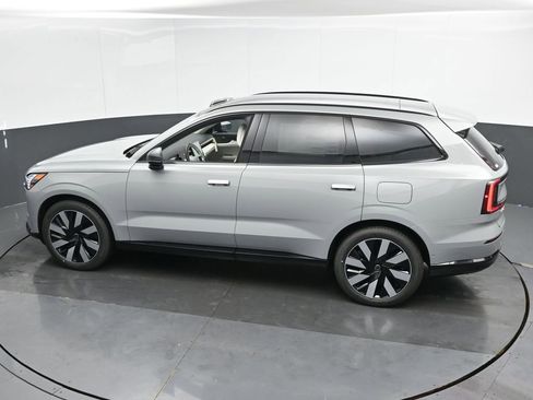 New 2025 Volvo EX90 Ultra image 39