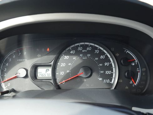 Used 2011 Toyota Sienna LE image 40