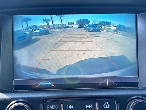 Used 2018 Chevrolet Colorado Z71 image 13