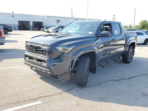 New 2026 Toyota Tacoma 4x4 Double Cab image 2