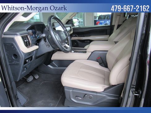 Used 2024 Ford Expedition Limited RWD image 28