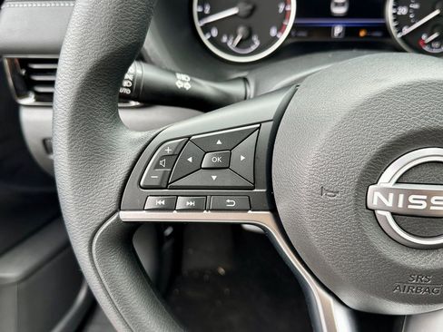 Certified 2025 Nissan Sentra SV FWD image 26
