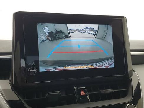 Used 2024 Toyota Corolla SE w/ SE Package image 29