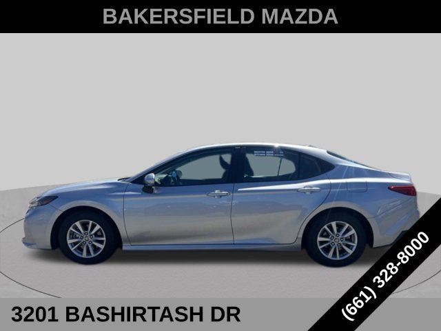 Used 2025 Toyota Camry LE FWD image 28