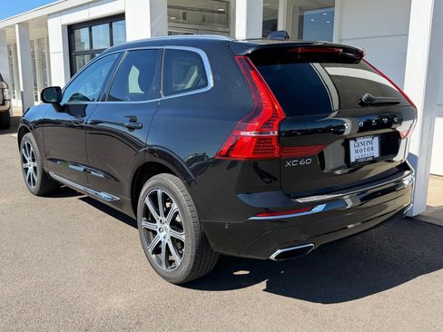 Used 2021 Volvo XC60 T5 Inscription w/ Advanced Package AWD/4WD image 3