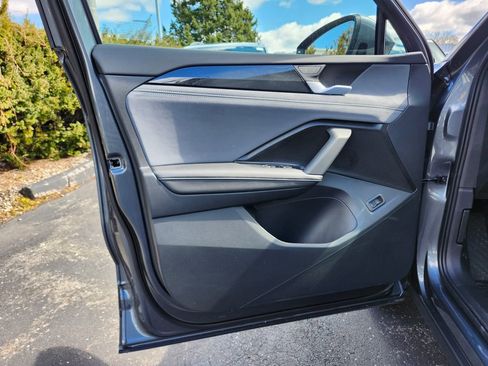 New 2026 Volkswagen Tiguan SE image 10