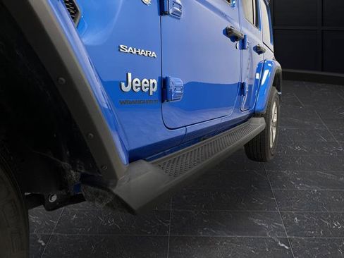 Used 2023 Jeep Wrangler Sahara w/ Safety Group image 35