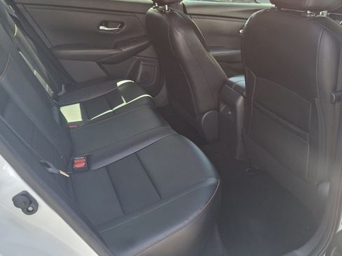 Used 2023 Nissan Sentra SR w/ SR Premium Package FWD image 22