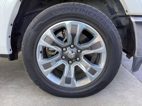Used 2019 RAM 1500 Limited AWD/4WD image 18