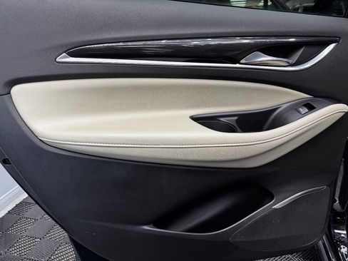 Used 2019 Buick Enclave Essence image 45