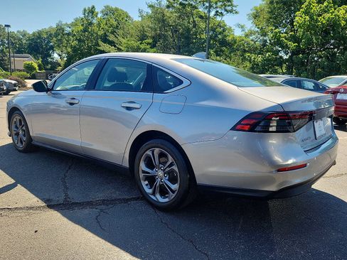 Certified 2023 Honda Accord EX image 4